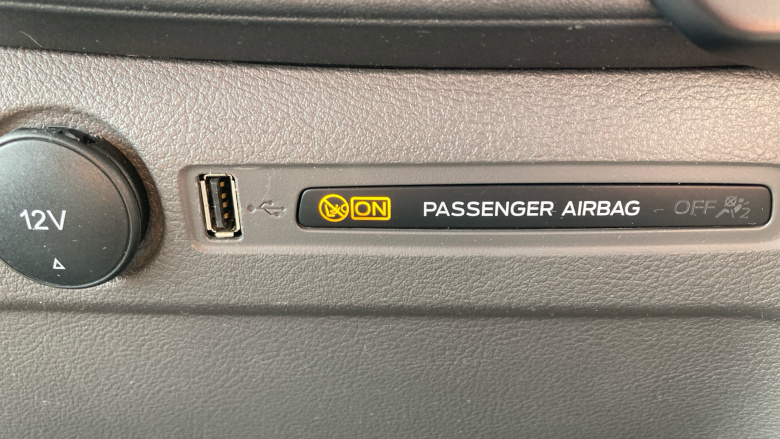 Ford Transit Custom 320 L1 Diesel Fwd 2.0 EcoBlue 170ps Low Roof D/Cab Limited Van Auto